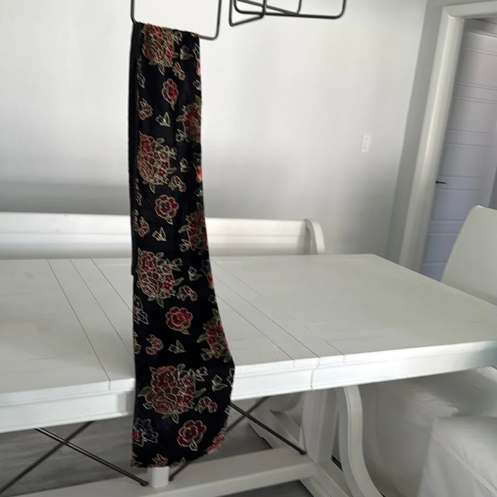 Vintage Velvet Scarf & Scrunchie Set! - Picture 2 of 3